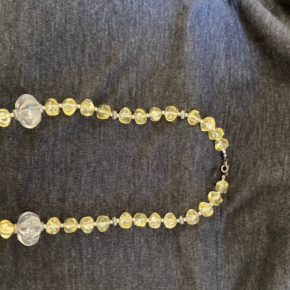 Vintage Yellow and Clear Beaded Necklace - Picture 3 of 5